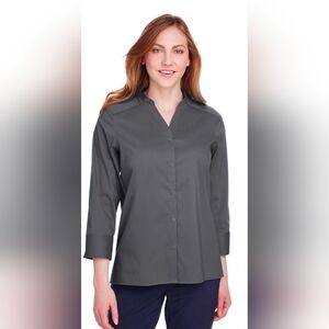 Devon & Jones Ladies Crown Collection™ Stretch Broadcloth 3/4 Sleeve Blouse gray